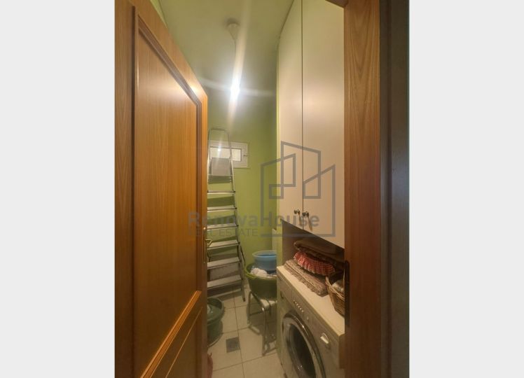 Πωλείται διαμπερές ρετιρέ 120 τ.μ. με 3 υπνοδωμάτια στην Καλαμαριά