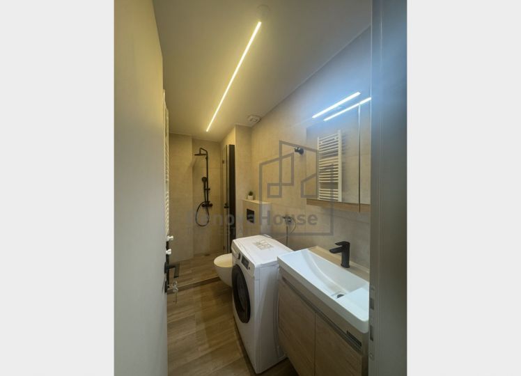 Πλήρως ανακαινισμένο διαμέρισμα στο Ιστορικό Κέντρο – δίπλα στα Πανεπιστήμια