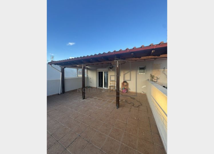 Σταυρούπολη – Πωλείται γωνιακό στούντιο 45 τ.μ.