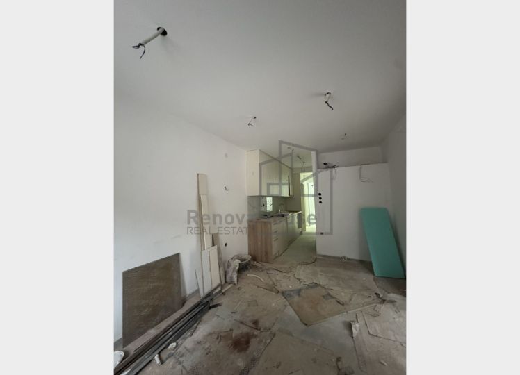  Ημιυπόγεια Γκαρσονιέρα 35τ.μ. – Πλήρως Ανακαινισμένη | Ιδανική για Επένδυση